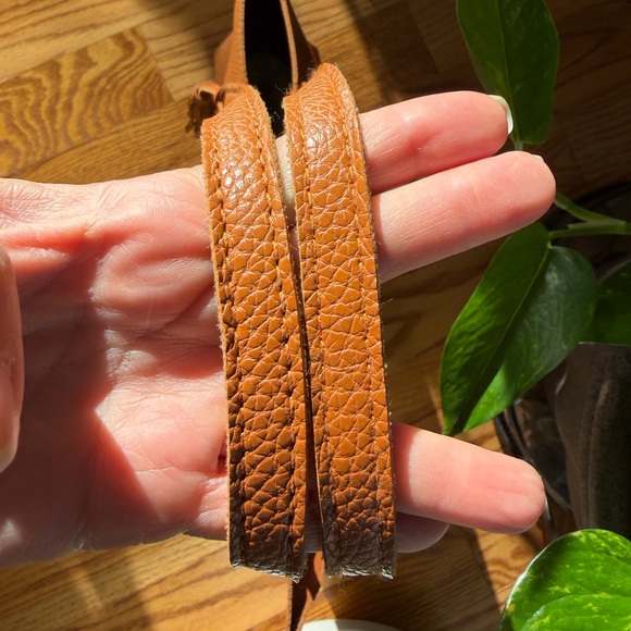 Hoxis Minimalist Clean Cut Tote Camel Color ShoulderHandbag Pebbled Faux Leather - Picture 4 of 13